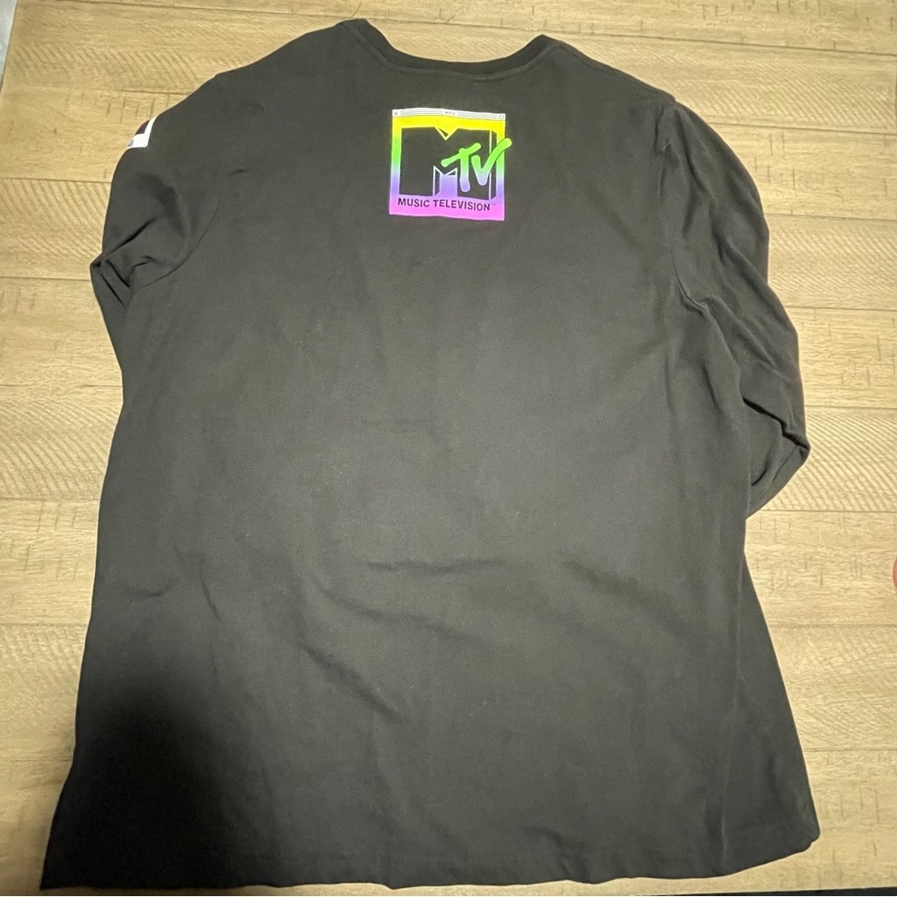 MTV Nostalgia Men's Graphic T-shirt - Picture 3 of 8